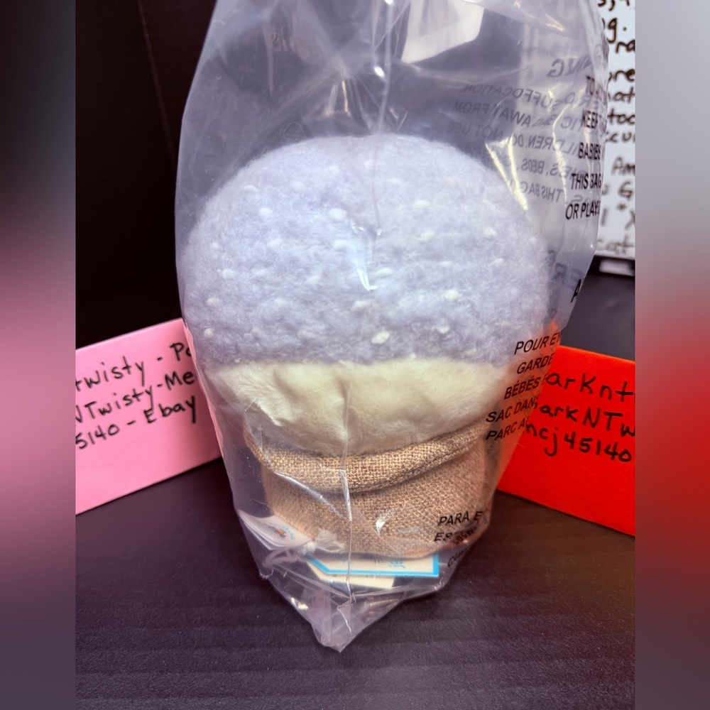 BNWT JELLYCAT AMUSEABLES SNOW GLOBE - Picture 7 of 8